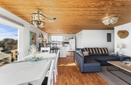 South Ponte Vedra Beach House | BEACHFRONT ULTRA PRIVATE HOME JUST 11 STEPS to SAND🐚FREEBIES🥞ST. AUG,PETS CONS.