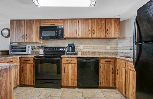 Daytona Beach Shores Condo | Beachfront Condo*New Owners-Updated Unit*Spectacular Views*Pets*No-drive Beach - 402 Shores Club
