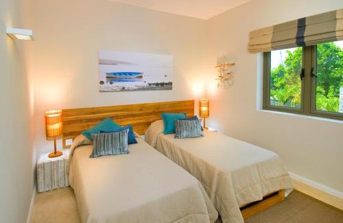 Calodyne Villa | Beachfront villa BALADIROU ,3 bedroom in Calodyne, private pool