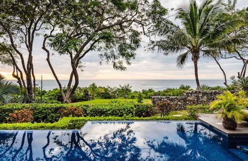 Playa Langosta House | Beachfront Villa, Best Sunset Views close to Tamarindo!