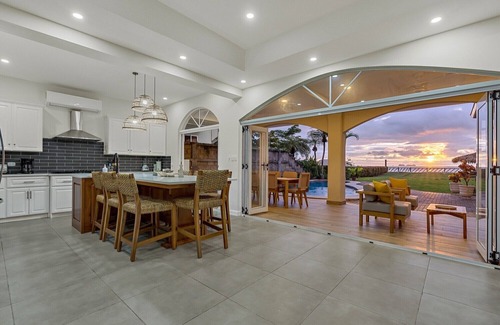 Potrero House | Beachfront Villa Just Steps To The Water