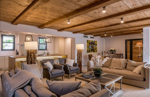 Cove Tri Zala (Zrnovo) Villa | Beachfront Villa Feodora Grande with Pool