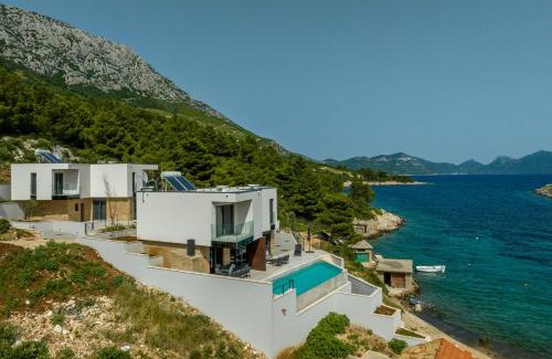 Orebic Villa | Beachfront villa Luce with seaview and pool