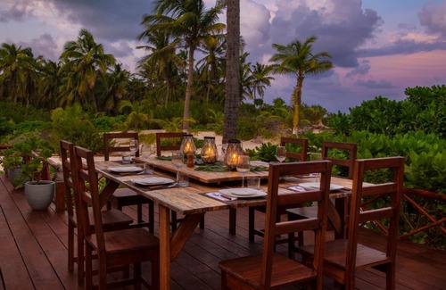 Zona Hotelera Villa | Beachfront Villa Playaäkun