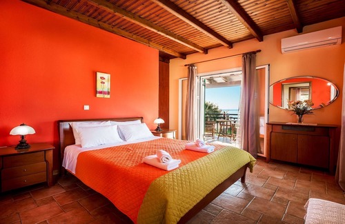Agios Matthaios Villa | Beachfront Villa Rania - Holiday Villa Rental by the Sea with pool in Corfu, Greece