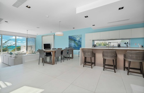 Long Bay Hills Villa | Beachfront Villa w/Private Pool & Concierge – Villa Helios