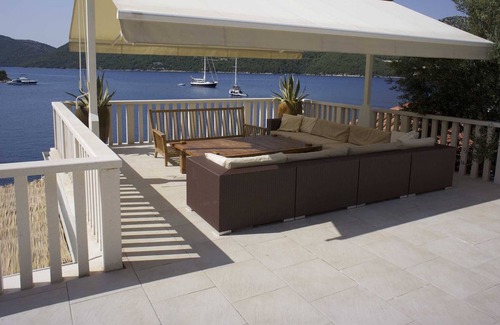 Kobas Villa | Beachfront villa with private beach right infront