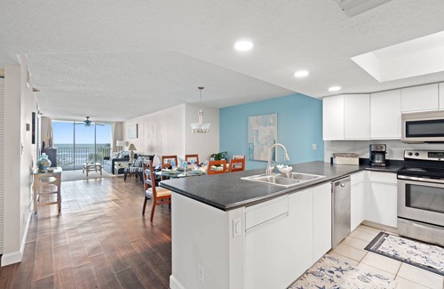 Indian Rocks Beach Condo | Beachfront w/Gulf View! Free Activities Included! Private Balcony, Pool ~ 104 Hamilton House