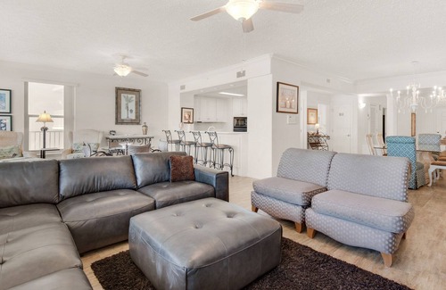 Gulf Lagoon Beach Condo | 🌴Beachfront~XL Balcony~Beachside Pool~Kiddie Pool~Fitness~3BR Hidden Dunes 201