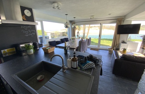 Lelant House | Beachpad's Ferry House on Best Beach 2024 *The Times Pool Hot Tub Parking Wifi
