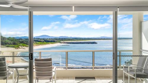 Forster Apartment | Beachpoint 402
