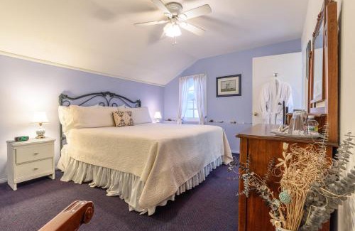 Bluff Heights Bed & Breakfast | Beachrunners Inn