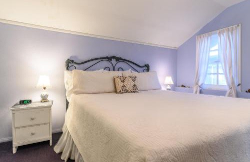 Bluff Heights Bed & Breakfast | Beachrunners Inn