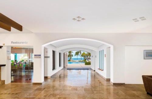 Punta Cancun Hotel | Beachscape Kin Ha Villas & Suites