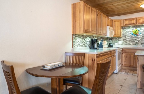 Kihei Condo | Beachside 1Bd/2Ba with Ocean Views and Resort Amenities Kamaole Sands 9-310