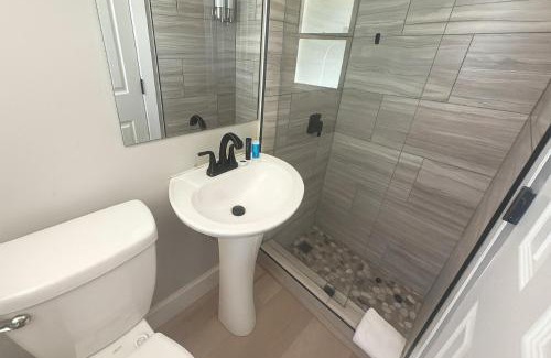 North Beach Apartment | Beachside 1BR Apt - Walk to Hollywood Dania Beach