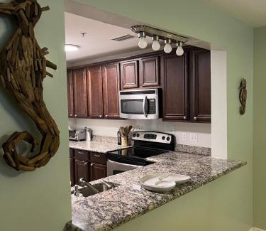 Henderson Point Apartment | Beachside 1st Floor Condo