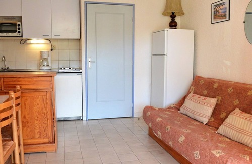 Cavaliere Beach Apartment | Beachside 2-Room Apartment with Terrace and Parking, Sleeps 6 - Le Lavandou