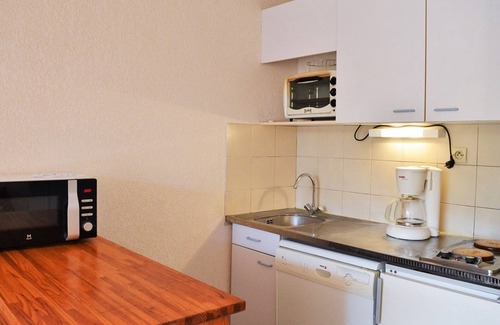 Cavaliere Beach Apartment | Beachside 2-Room Apartment with Terrace and Parking, Sleeps 6 - Le Lavandou