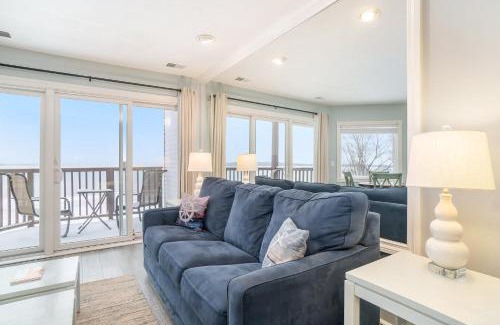 Traverse City House | Beachside 214 Luxury Condo on the Beach