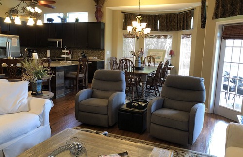 Sandestin Villa | BEACHSIDE 4BR 3.5BA VILLA SLEEPS 10 2 GOLF CARTS ACROSS FROM POOL