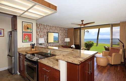 Kihei Condo | Beachside Bliss, Condo Just Steps Away From the Ocean - Sugar Beach #129