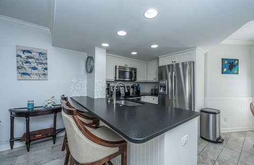 Isle of Palms Condo | Beachside Condo, Wild Dunes, Port of Call
