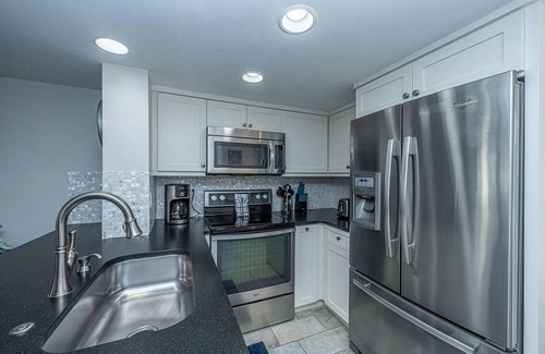 Isle of Palms Condo | Beachside Condo, Wild Dunes, Port of Call