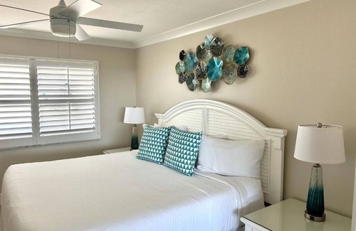 Sanibel Hotel | Beachside Escape with Garden Views, Bike Paths & Island Dining — 3 Units