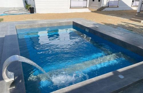 Bachok Villa | Beachside Family Cottage with 3 Bedrooms pool WiFi and Netflix - Relax and Unwind by Zulanies The Pool Cottage
