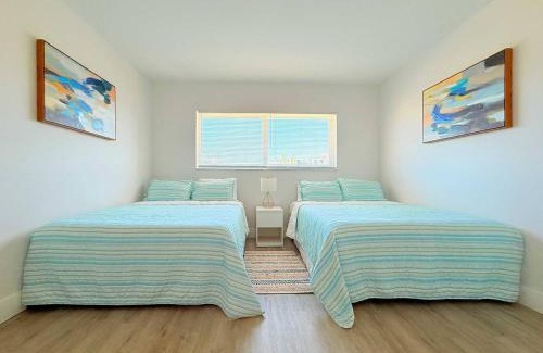 Eastern Shores Apartment | Beachside Gem Waterfront Balcony Free Parking