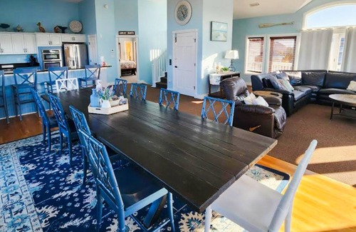 Ocean Isle Estates House | Beachside home short walk to beach with private pool, hot tub & game room