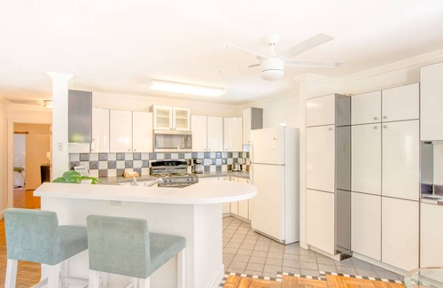 Lauderdale Beach House | Beachside home w/ great location steps away from the sand