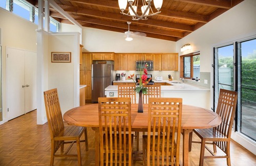Kailua House | Beachside Kailua AC 3min to beach! CONTACT for available dates - AUGSepOCT avail