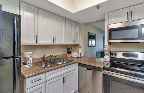 East Fort Lauderdale Condo | Beachside Location! Central Beach | Resort Condo