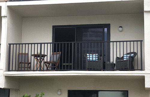 Ormond Beach Condo | Beachside - No streets to cross! 1BR Sleeps 4 - Ormond Beach