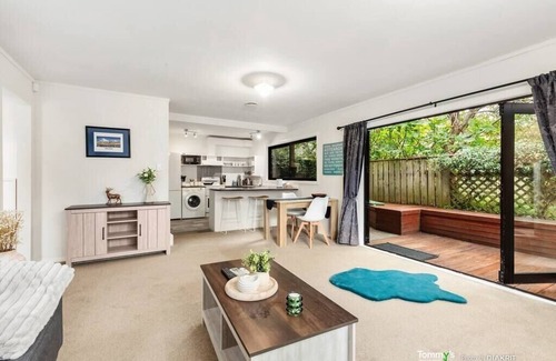Lyall Bay House | Beachside Retreat in Lyall Bay