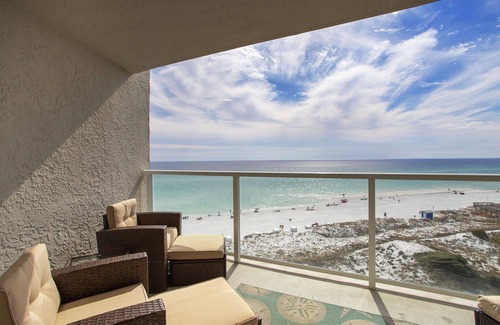 Sandestin Condo | Beachside Towers II 4282 - Gulf Front, Sandestin, Cmty Pool, Fitness + Tram!