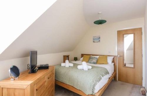 Weymouth Apartment | Beachside View