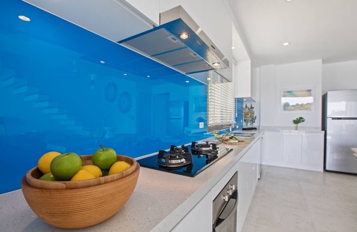 Moo 5 Villa | Beachside Villa 'Bayside 18' - Panoramic Sea Views and easy Beach Access