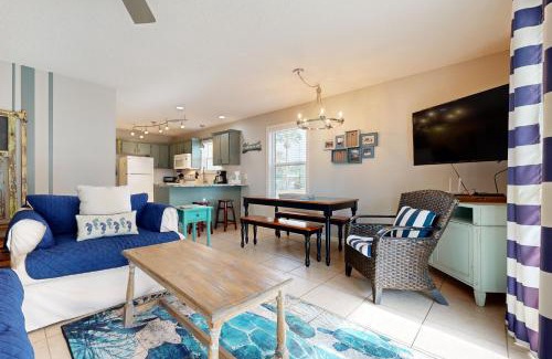 Seagrove Beach Apartment | Beachside Villas 114