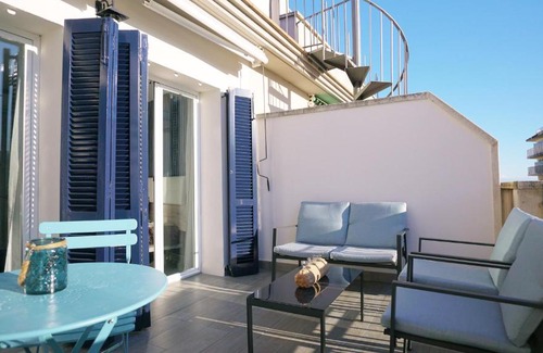 Sitges Town Center Apartment | Beachstyle Penthouse by Hello Homes Sitges