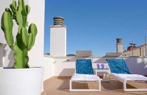 Sitges Town Center Apartment | Beachstyle Penthouse by Hello Homes Sitges