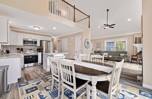 Rehoboth Beach House | Beachtown getaway