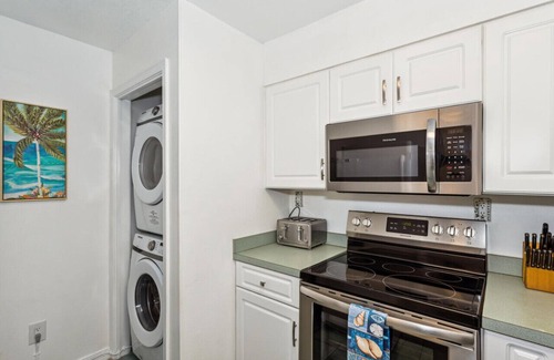 Navarre Beach Apartment | Beachview 111, Navarre Beach
