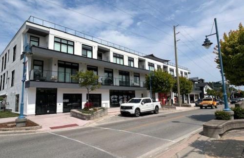 Grand Bend Apartment | Beachview getaway at the New Carlyle 202 on the Main strip in Grand Bend