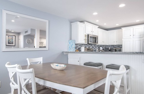 Pine Knoll Shores Condo | Beachwalk 205: After Dune Delight