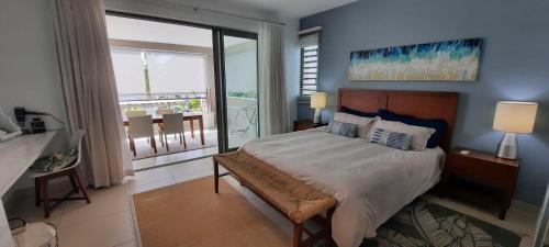 Bain Boeuf Apartment | Beachwalk Deluxe Apartment - 50 steps to the beach