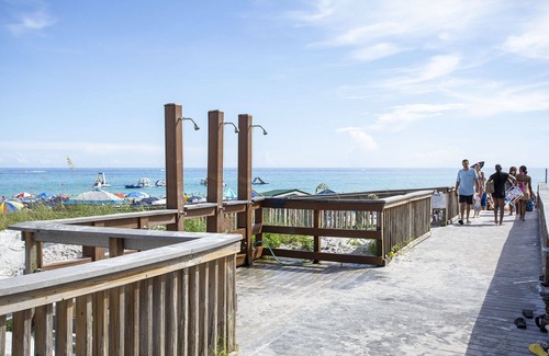 Sandestin Condo | Beachwalk Villas 5201 - Lakefront Sandestin Townhome, Heated Pool, Golf Cart!