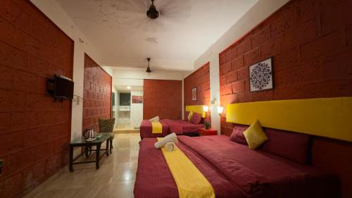 Varchi Ali Resort | Beachwood Mansion Nagaon